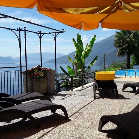 Fuer 8 Personen Ca 75 M In San Carlo, Lombardei Comer Holiday home Gravedona